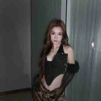 Nguyễn Hoàng Yến(chè bè)