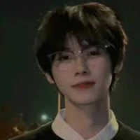 Lục Hoàng Bạch Dương