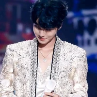 Vương Tuấn Khải