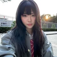 Nguyễn Lê Ngọc Ánh Sáng - AZA