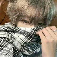 Đức Minh ( em họ Duy)