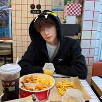 T/g mê trai Trung 😍