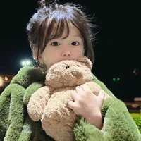 Nhi lúc nhỏ