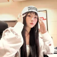 Nguyễn Lê Ngọc Ánh Sáng Aza