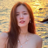 Trần Phương Ly (chị )