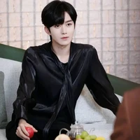 Hoàng tinh ( nam 9)