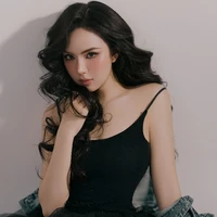 Hoàng Thiếu Huỳnh(mẹ nu9)