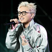 bray hồi nhỏ