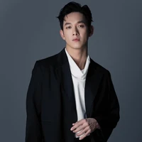 Song Luân ( ba nuôi Duy)