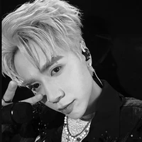 #𝐿𝑒 𝑄𝑢𝑎𝑛𝑔 𝐻𝑢𝑛𝑔