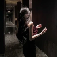 Khương Uyển Nhi_(@UyenNhii)