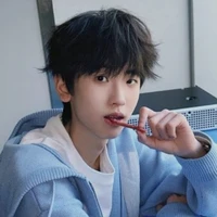 Tả Kỉ Hàm ( nhóc )