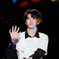 Trương Hàm Thụy(em)