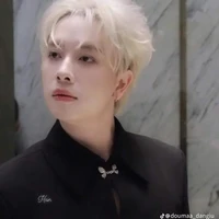 Trần Phong Hào_nicky