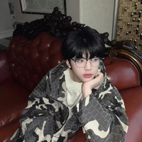 Trương Hàm Thụy(@conmeobietbay)