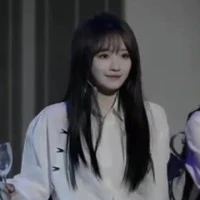 Phí Thấm Nguyên - Nàng