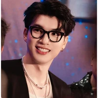 Hiếu Trần ( Hắn)