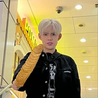 Phan Nhật Đức Hoàng _ Dillan Hoàng Phan