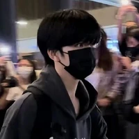 Trương Hàm Thụy - Gã