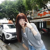 Ng Lê Ngọc Ánh Sáng/Aza