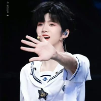 Trương Hàm Thụy- T