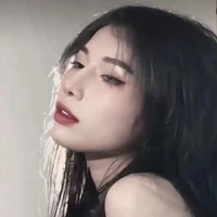 LyHan (Trần Thảo Linh)