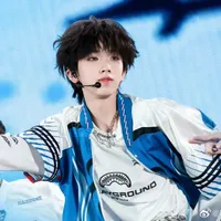 Nhiếp Vĩ Thần