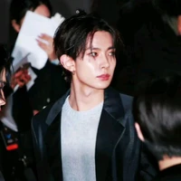 Lee heesung (28 tuổi)