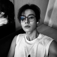 ethan Lee (26 tuổi)