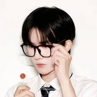 Hoa Vịnh (lúc nhỏ)