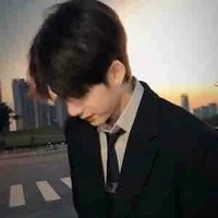 Đỗ Mạnh Hà. ( thư kí của anh )