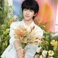 Trương Hàm Thụy (Y)