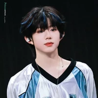 Trần Dịch Hằng(H)