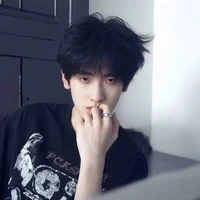 Tả Kì Hàm