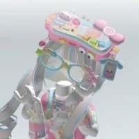 chloerine(nhóc nhỏ tuổi nhất)