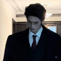 Khương Minh Đăng (ba cô)