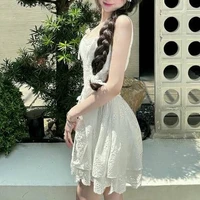 Dương Như Ý<y>