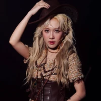 Hoàng Thúy Hậu (Hamster)