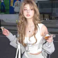 Đinh Khả Hân_ Carolly