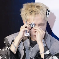 Lê Quang Hùng | LQH |