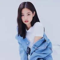 Kim Jennie"Em"