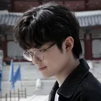 Lee Sanghyeok.