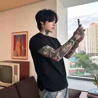 Tần Hạo.