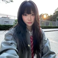 Nguyễn Lê Ngọc Ánh Sáng ( Aza )