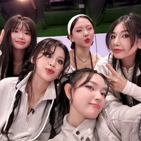 tác giả u i a