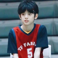 Tả Hàng (8 tuổi)