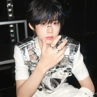 Trần Dịch Hằng_hắn