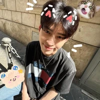 vk bé của Pond Naravit😃