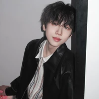 Nhiếp Vĩ Thần - Nie Nie