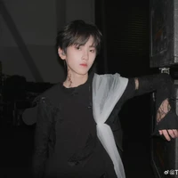 Tả Kì Hàm - Qi Qi